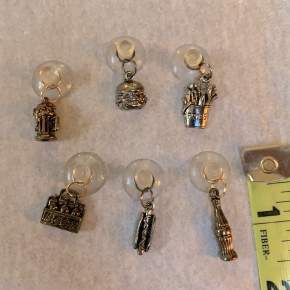 ⚜️ Fun set of Bottle/Wine Glass charms - Picture 2 of 2